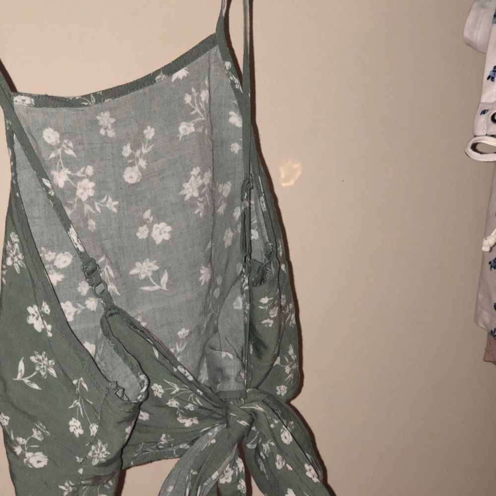 Lottie moss halter top - Picture 2 of 2
